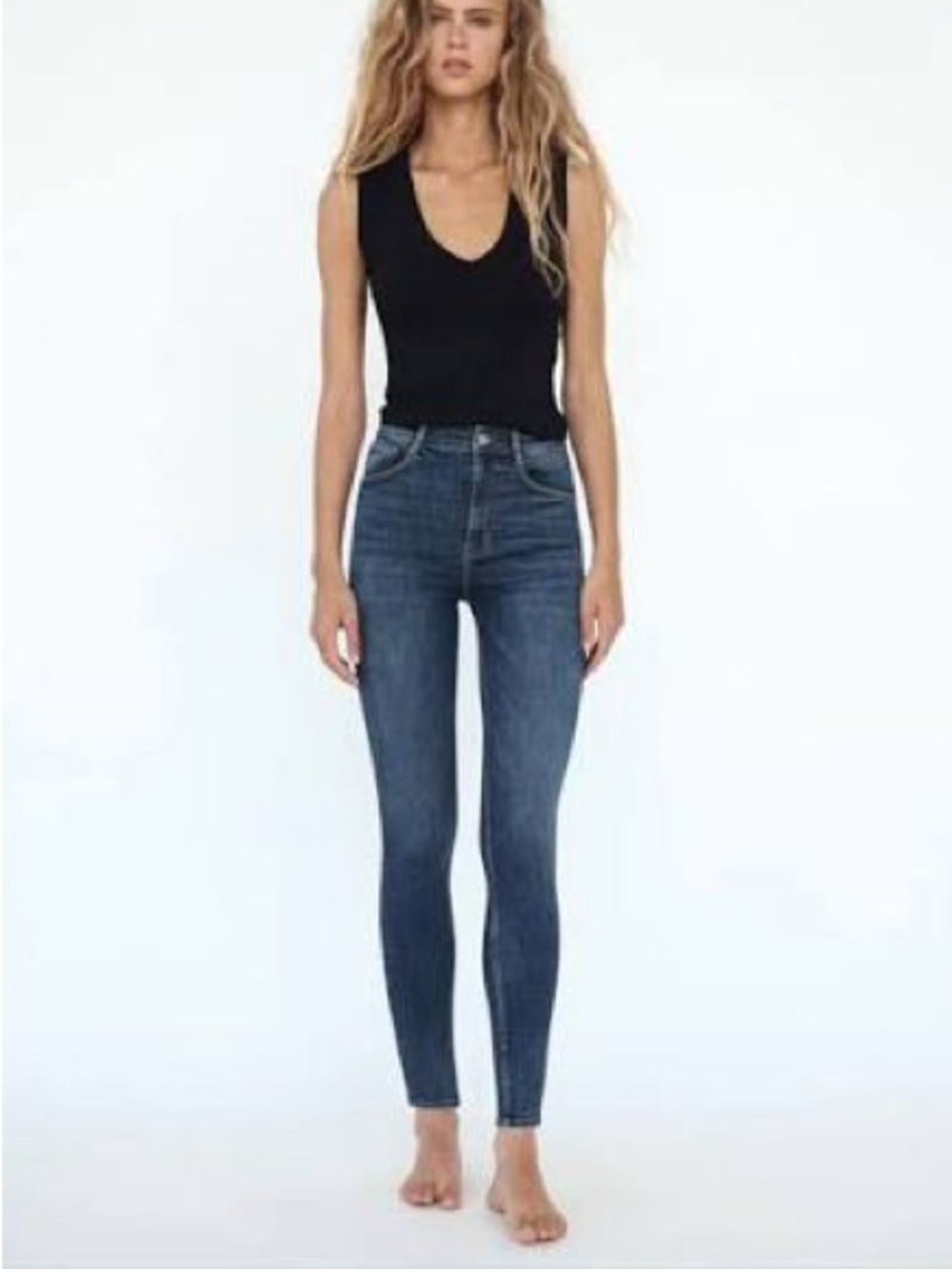 Zara Women’s Dark Blue Skinny Jeans